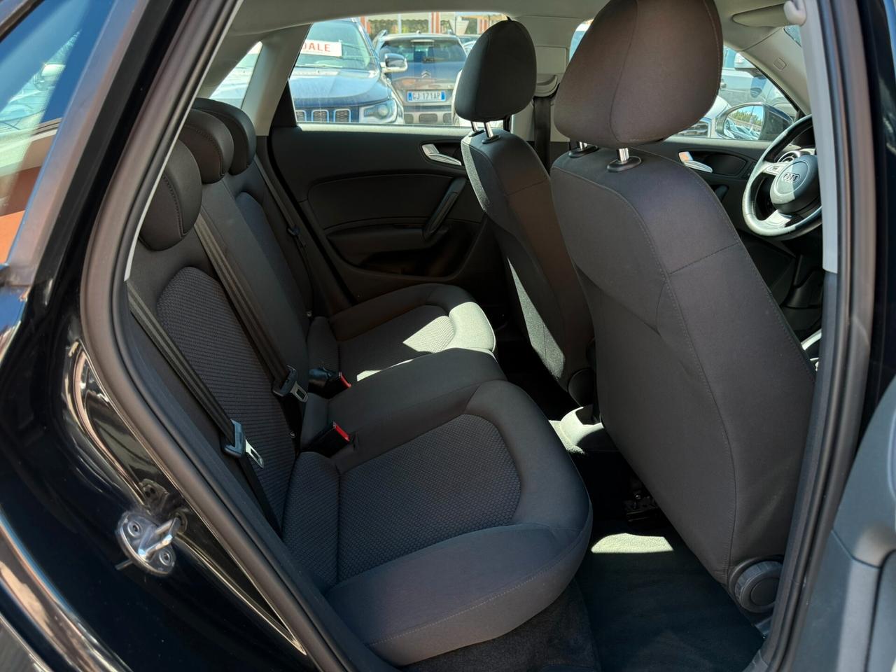 Audi A1 1.6 TDI 90CV S-Line - 2013