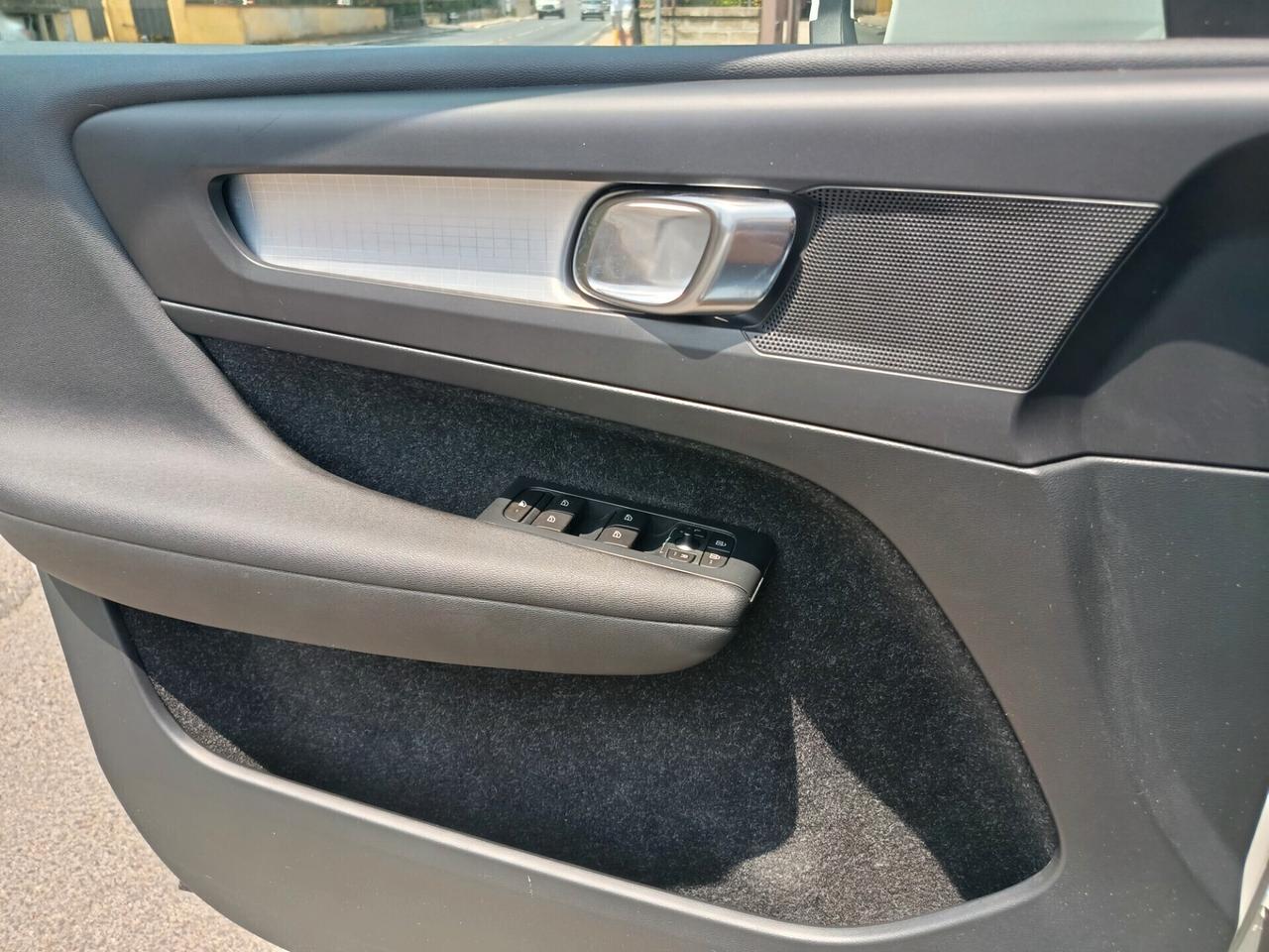 Volvo XC40 D4 AWD Geartronic Business