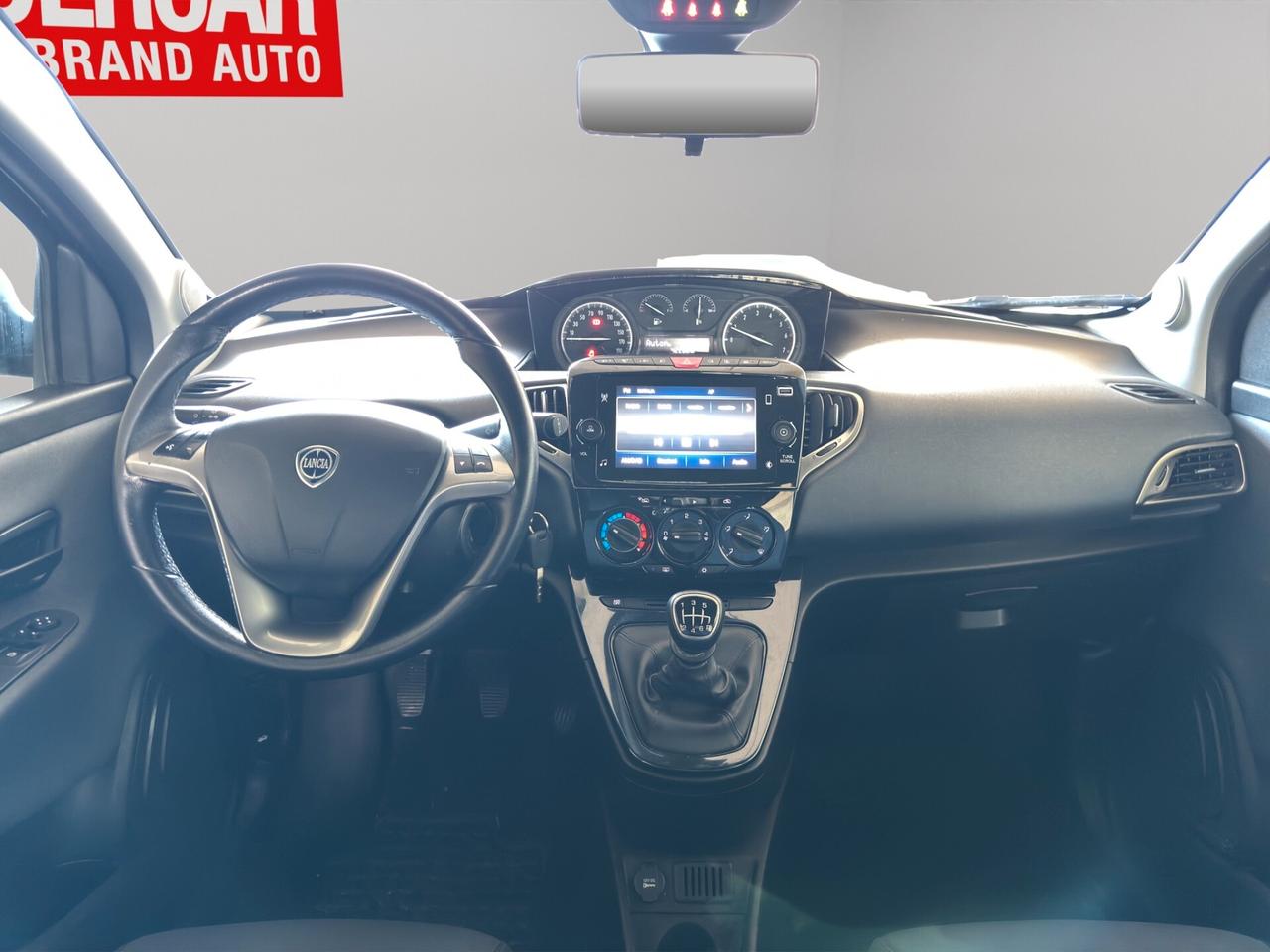 Lancia Ypsilon 1.0 FireFly 5 porte S&S Hybrid Ecochic Gold