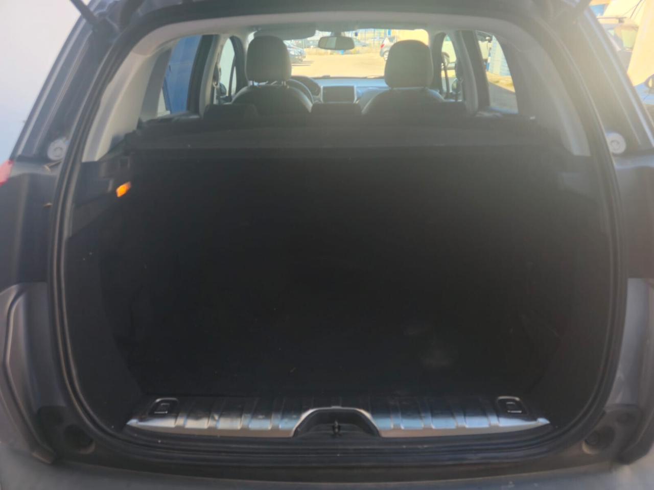 Peugeot 2008 BlueHDi 120 S&S Black Matt