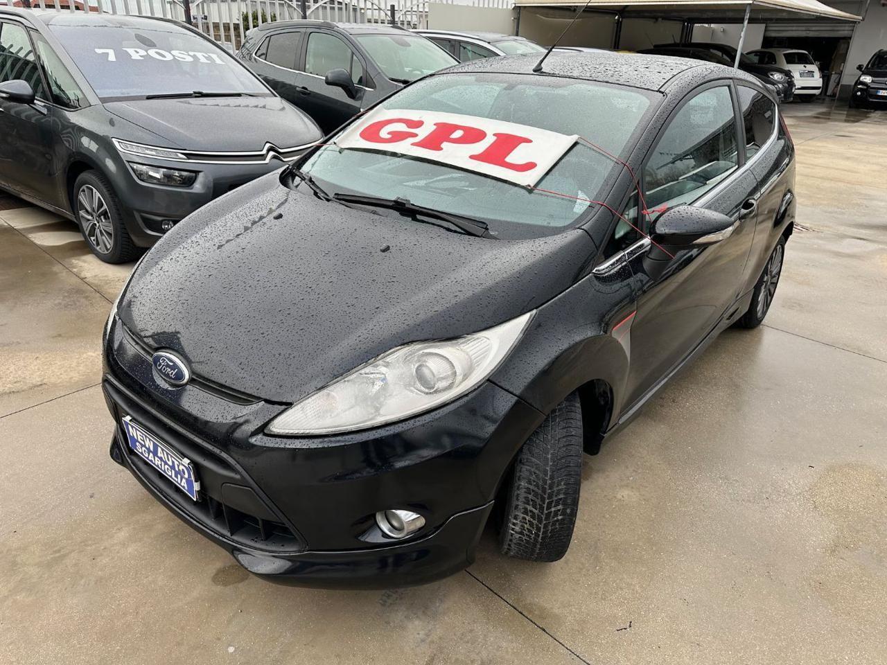 Ford Fiesta 1.4 3 porte Bz.- GPL Titanium