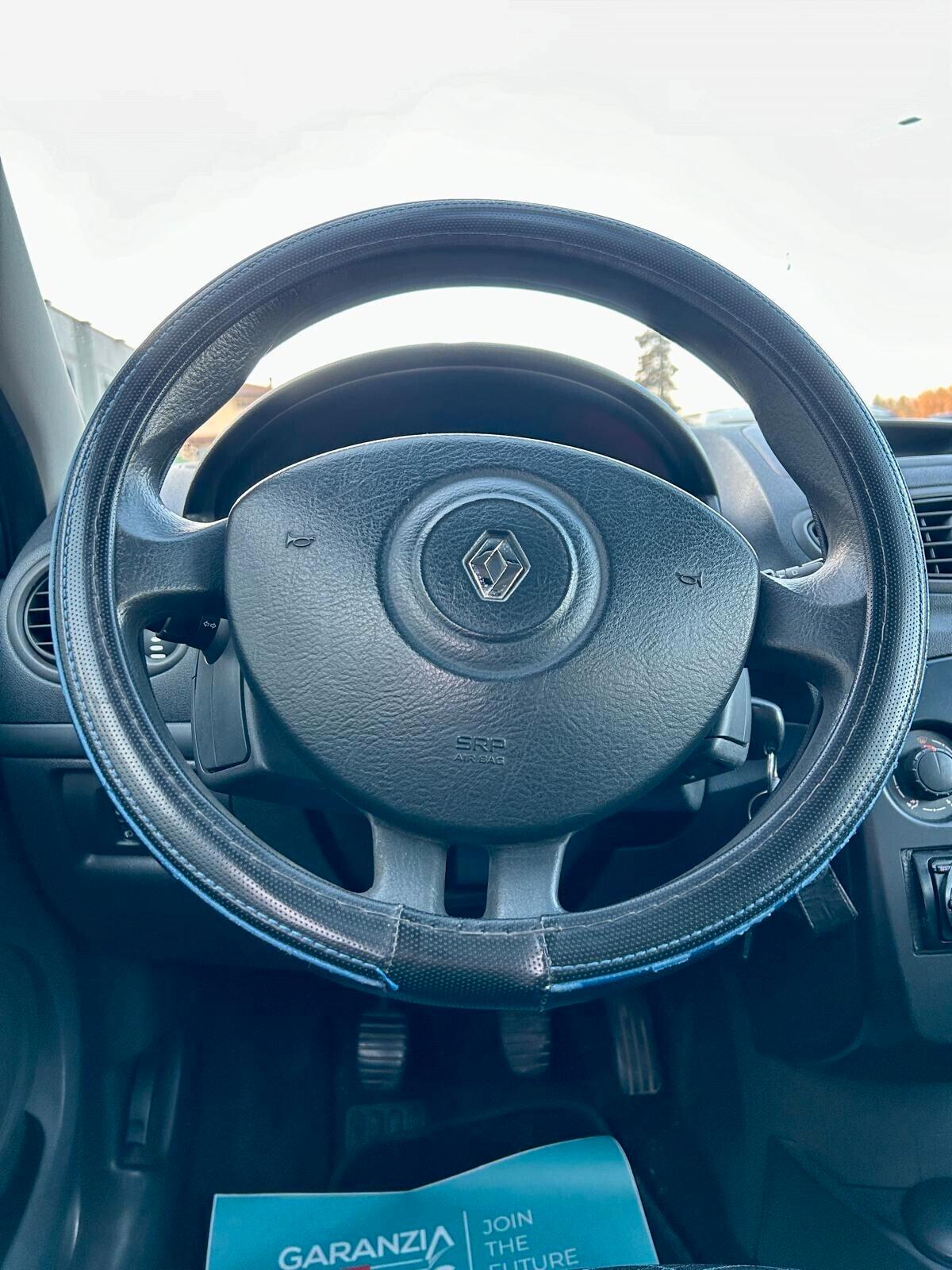 Renault Clio 1.2 16V 5 porte Dynamique - ok neopatentato