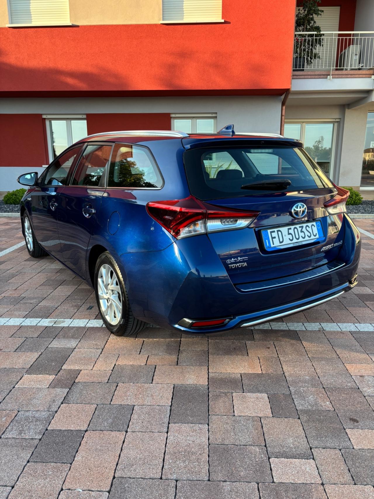 Toyota Auris Touring Sports 1.8 Hybrid Active