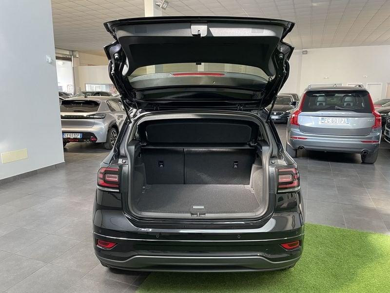 Volkswagen T-Cross T-Cross 1.0 TSI 95cv in configurazione R-LINE