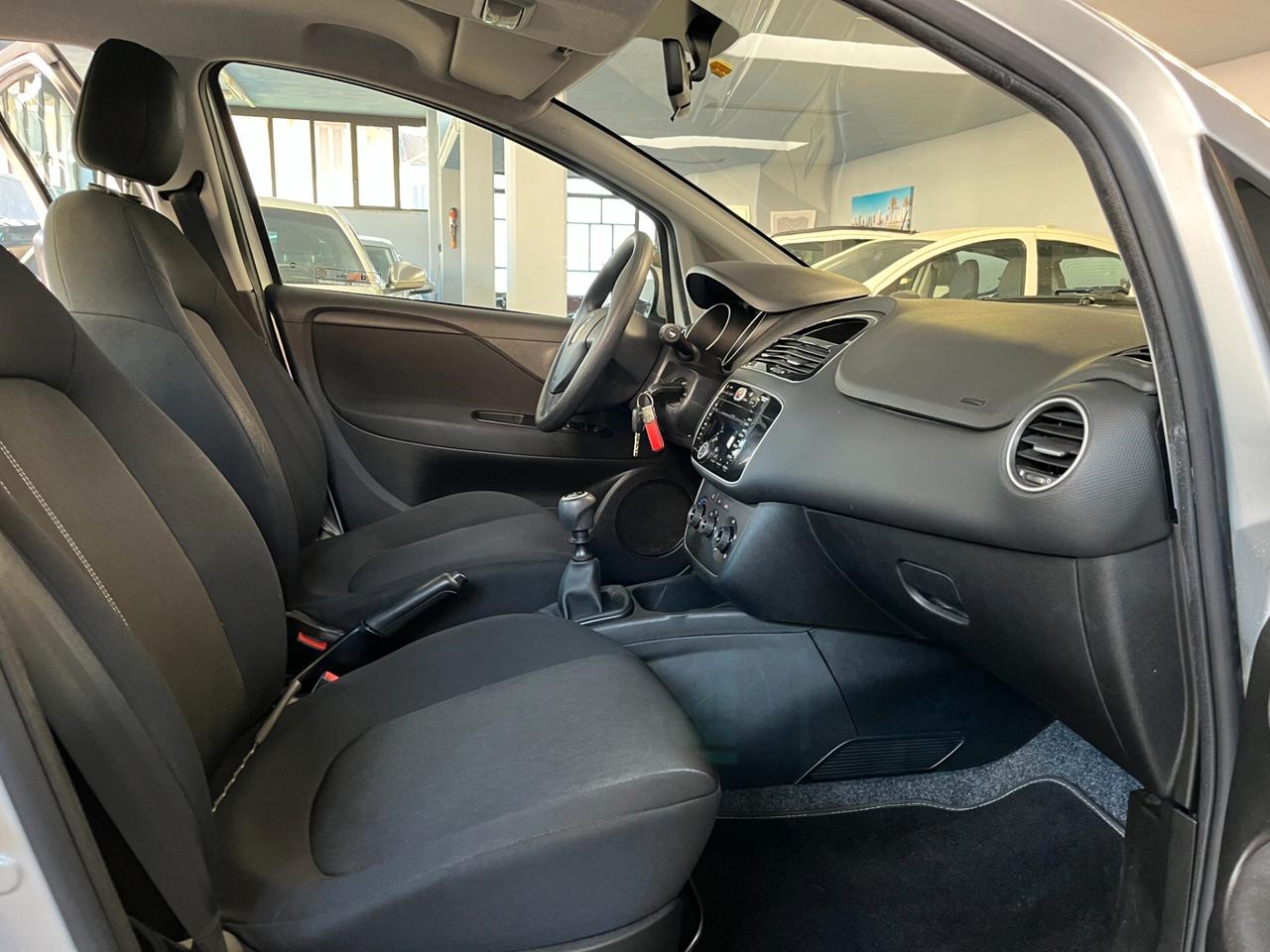 Fiat Punto 1.2cc 69cv EURO6B - OK NEOPAT. 1 PROPRIETARIA