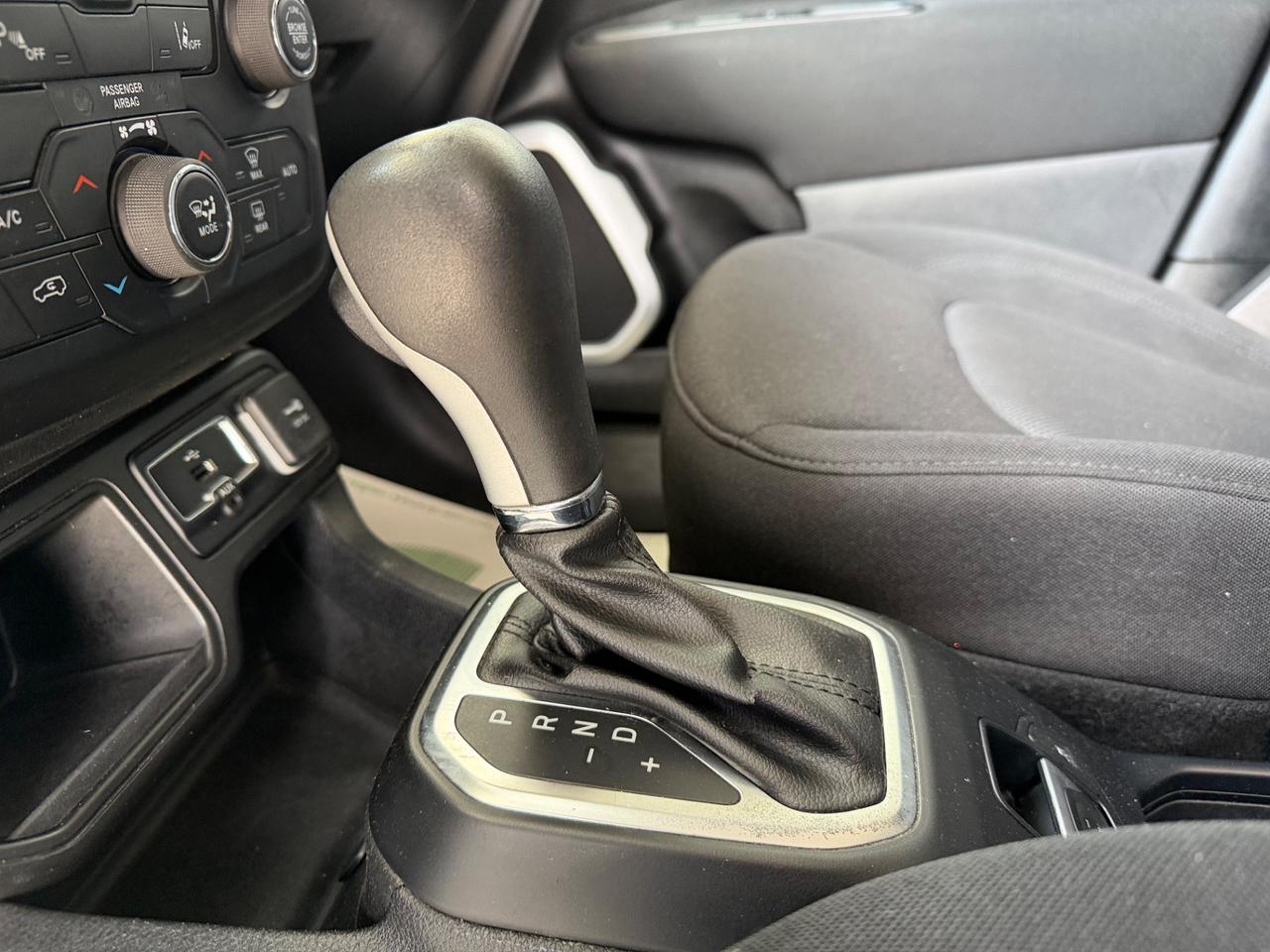 Jeep Renegade 1.6 Mjt DDCT 120 CV Limited