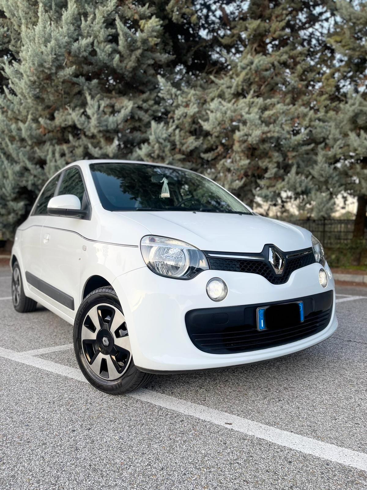 NEOPATENTATI Renault Twingo SCe Lovely