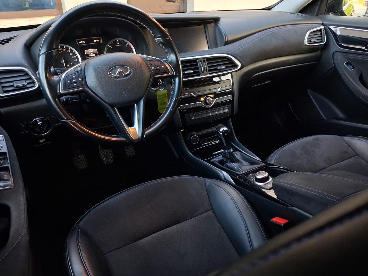Infiniti Q30 1.5d Premium City Black 109cv