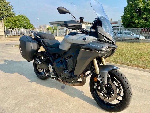Yamaha Tracer 9 GT - Y-AMT -2025 KM 1.600 GARANZIA 06-2032