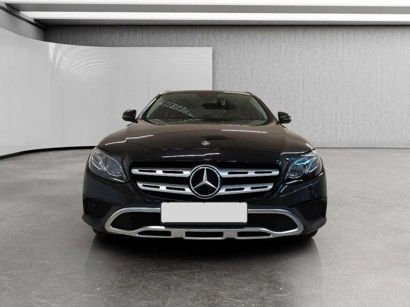 Mercedes-Benz Classe E E SW All-Terrain 220 d Business Sport 4matic auto