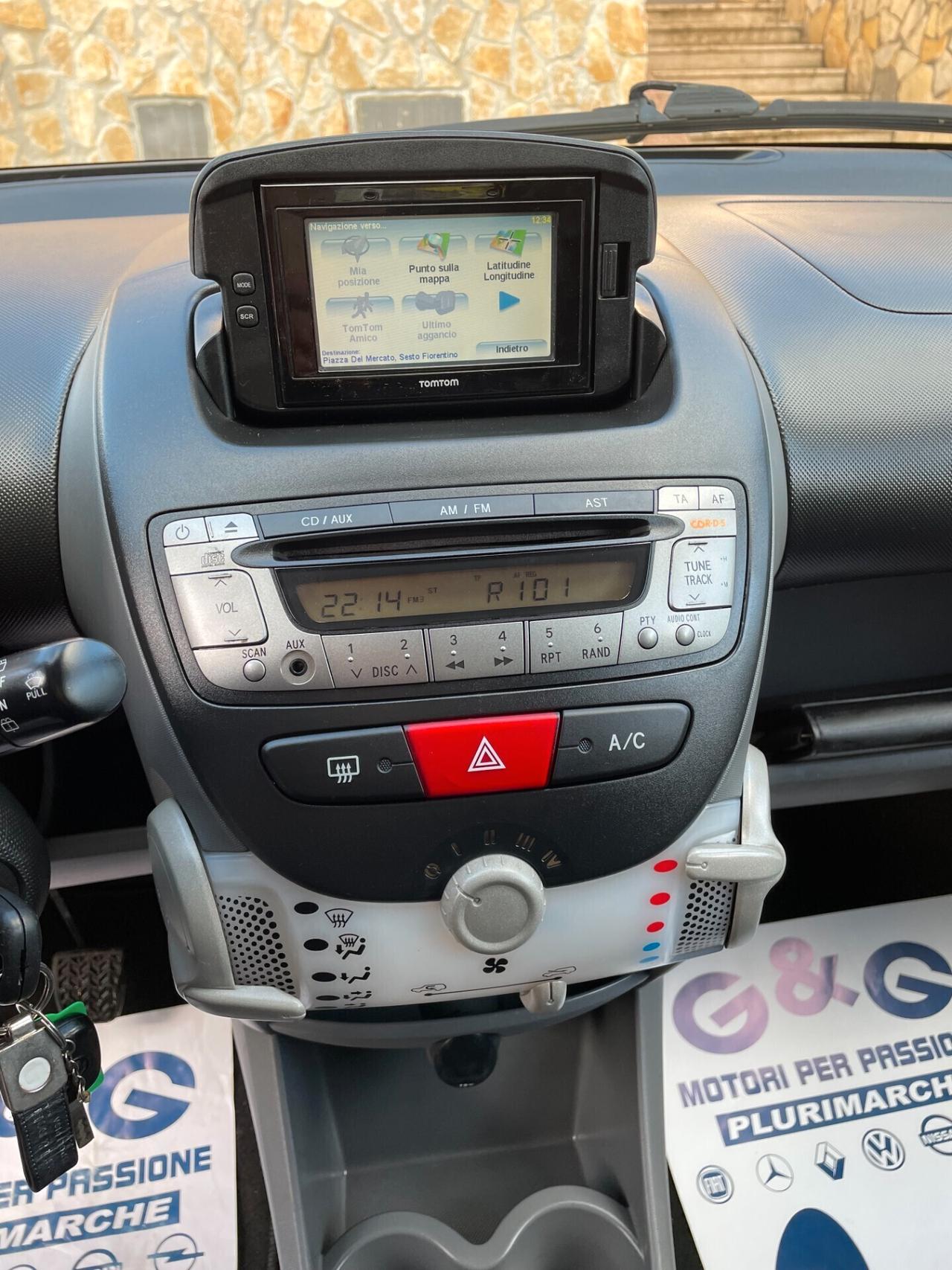 Toyota Aygo 1.0 12V VVT-i 5 porte Now Connect