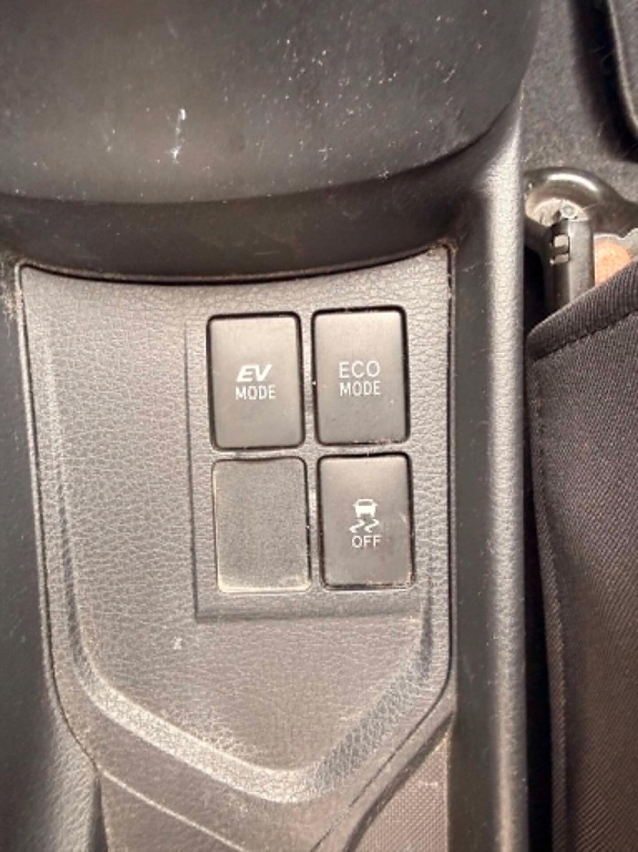 Toyota Yaris 1.5 Benz/Ibrida OK Neop. NO VINCOLO