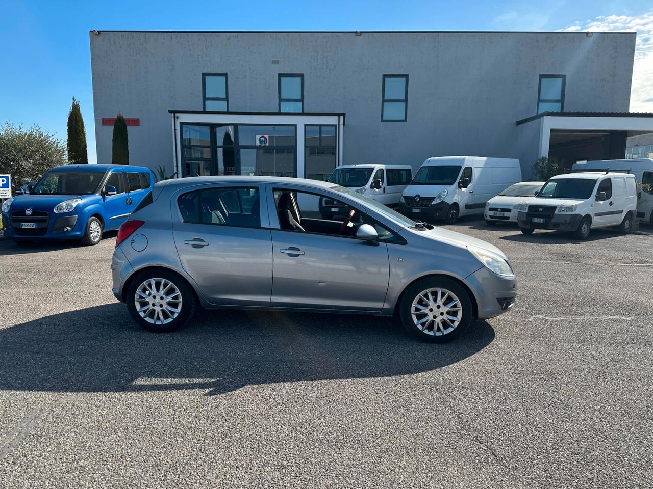 Opel Corsa 1.2 80CV 5 porte GPL-TECH Edition