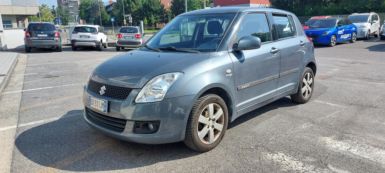 Suzuki Swift 1.3 4x4 5p. GL