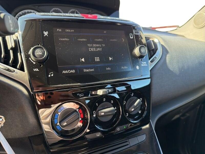 Lancia Ypsilon Ypsilon 1.0 FireFly 5 porte S&S Hybrid Ecochic Silver