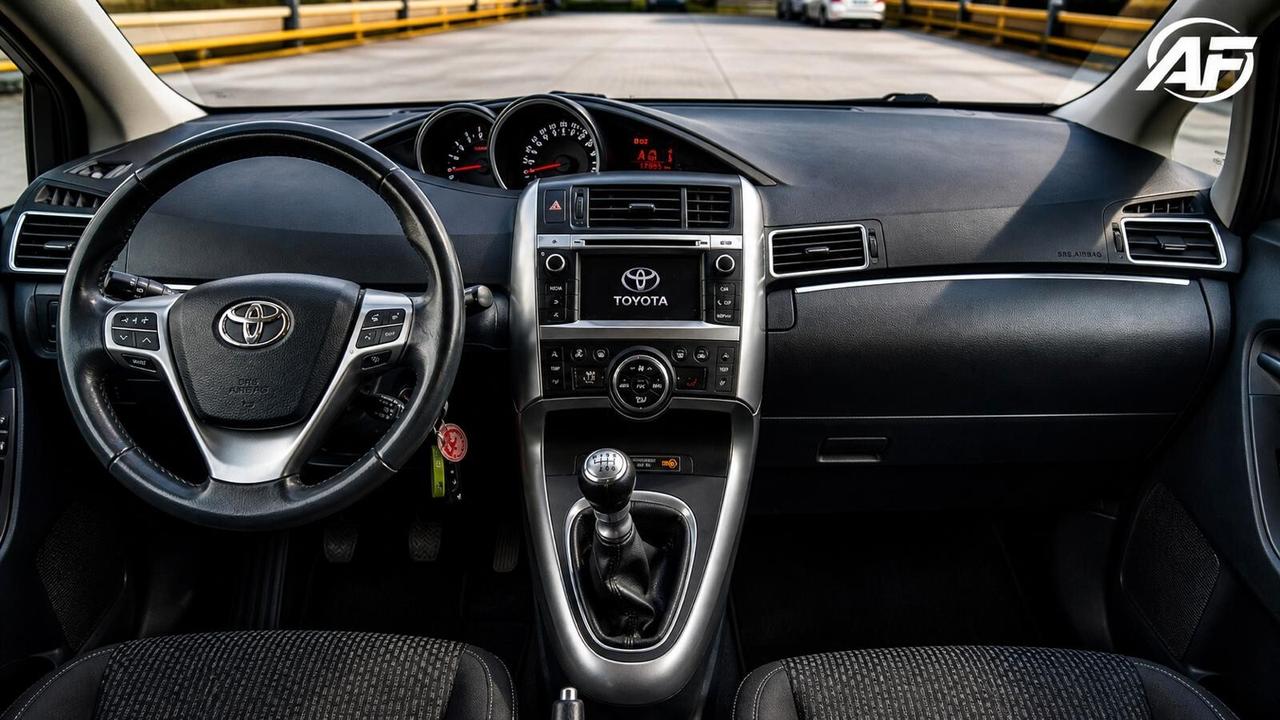 TOYOTA VERSO 2.0 DIESEL 7 POSTI – FAMIGLIA, SPAZIO E AFFIDABILITÀ
