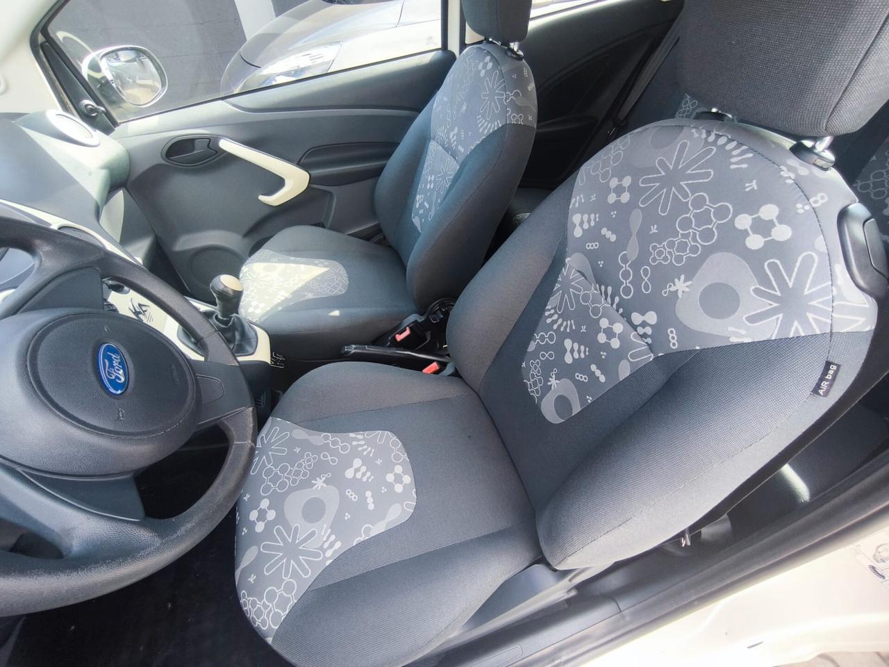 FORD KA 1.2 TITANIUM "OK PER NEOPATENTATI"