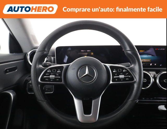 MERCEDES-BENZ CLA 180 Automatic Shooting Brake Sport