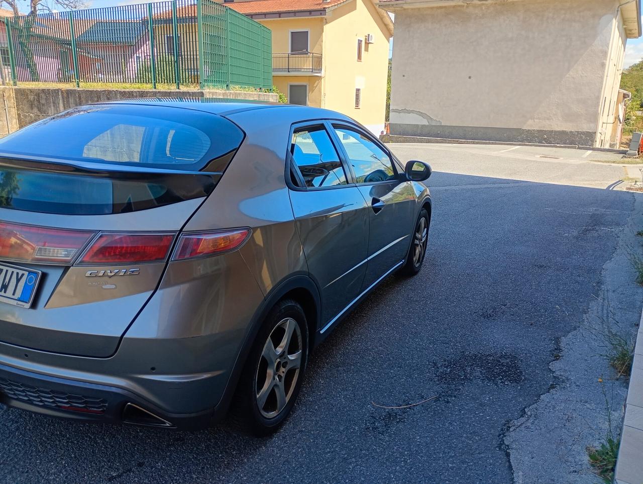 Honda Civic 2.2 i-CTDi 5p. Exclusive LH LE