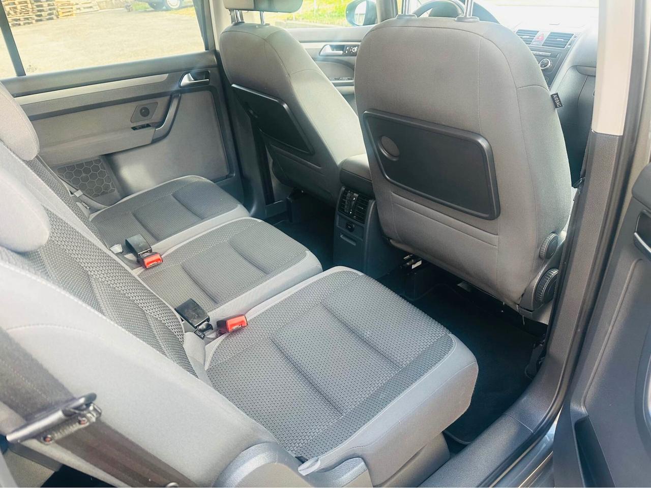 Volkswagen Touran Business 1.6 TDI Comfortline 7 Posti