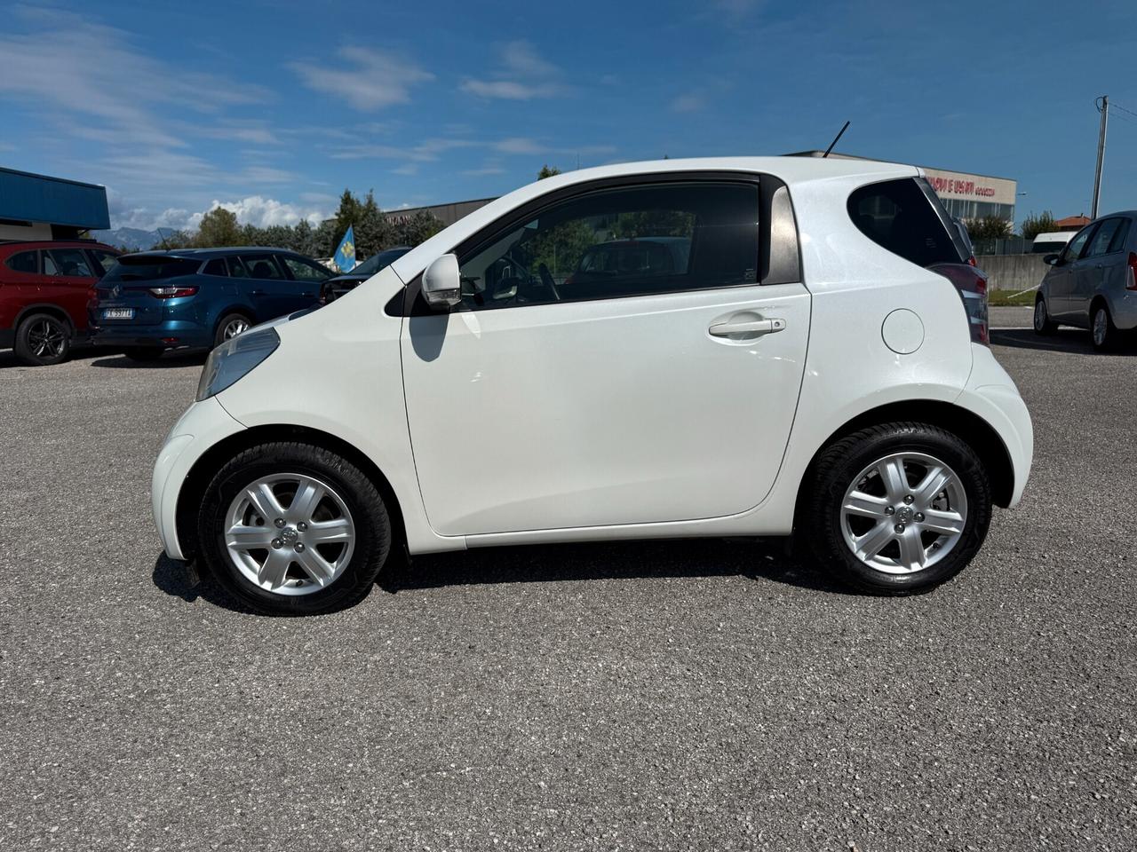 Toyota iQ 1.0 Multidrive