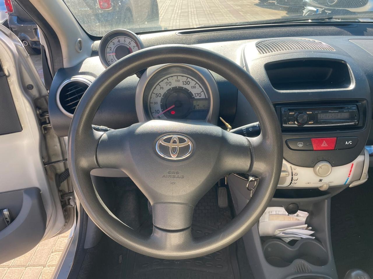 Toyota Aygo 1.0 12V VVT-i 5 porte