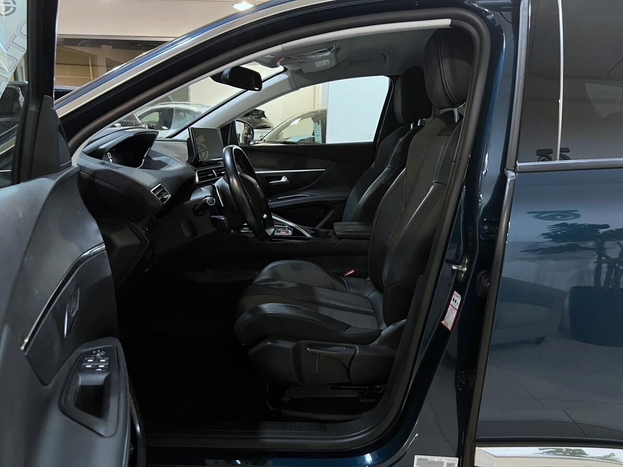 Peugeot 3008 1.5 BlueHDi Allure 2022