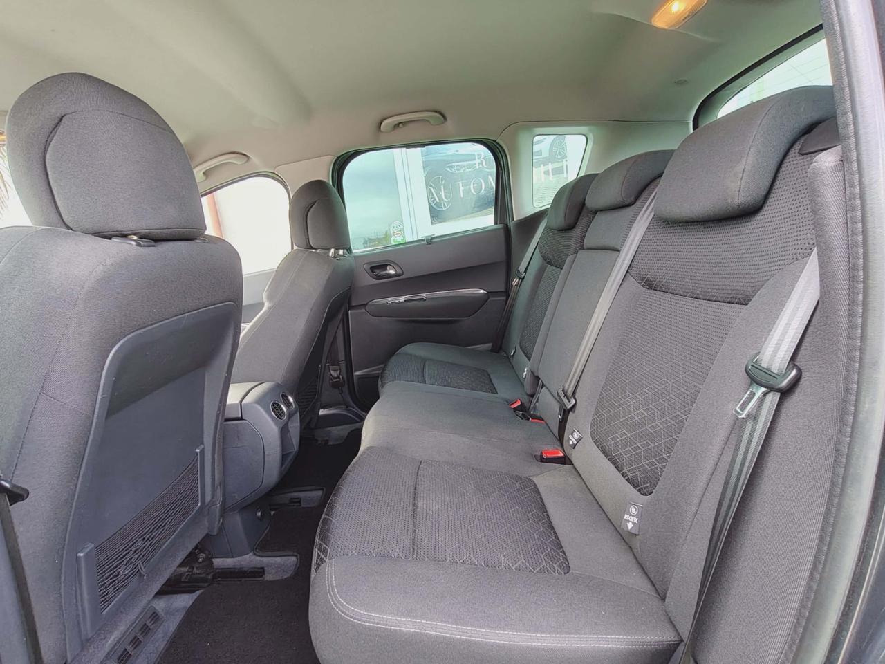 Peugeot 3008 1.6 HDi 115CV Business - 2014