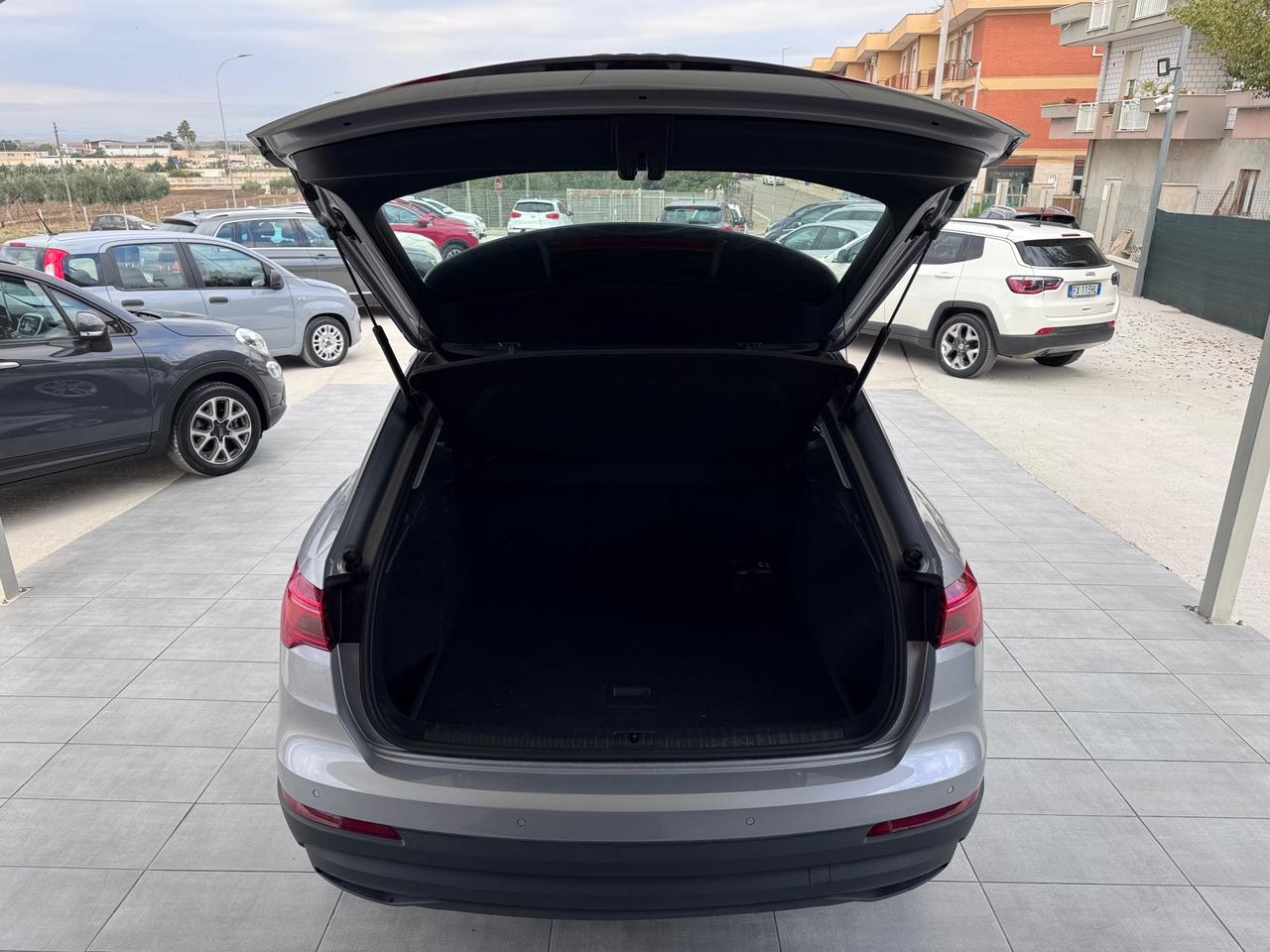 Audi Q3 35 TDI quattro S tronic Business Advanced