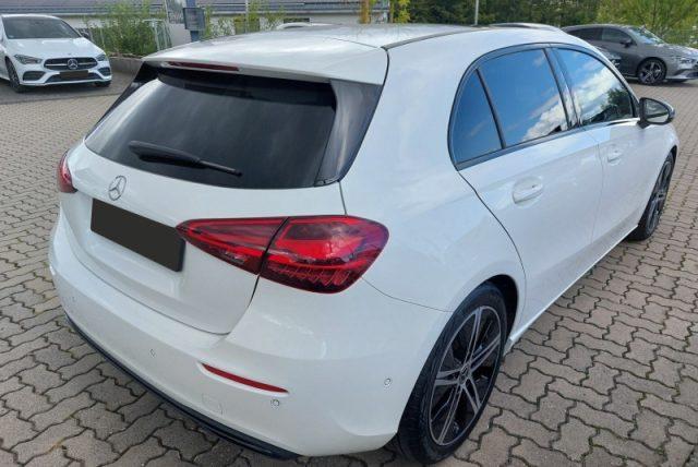 MERCEDES-BENZ A 200 d Automatic Advanced