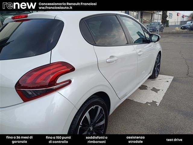 PEUGEOT 208 5 Porte 1.2 PureTech 82cv Signature S&S