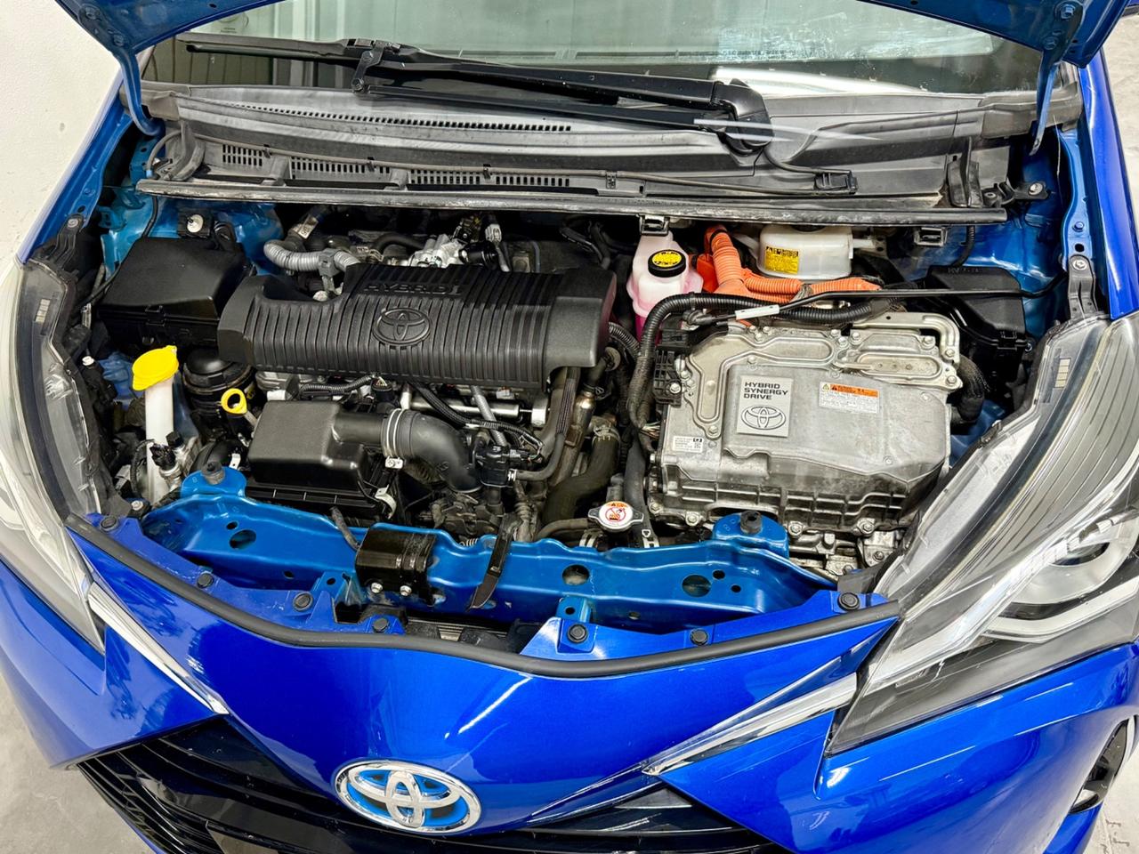 Toyota Yaris HYBRID AUTOMATICA