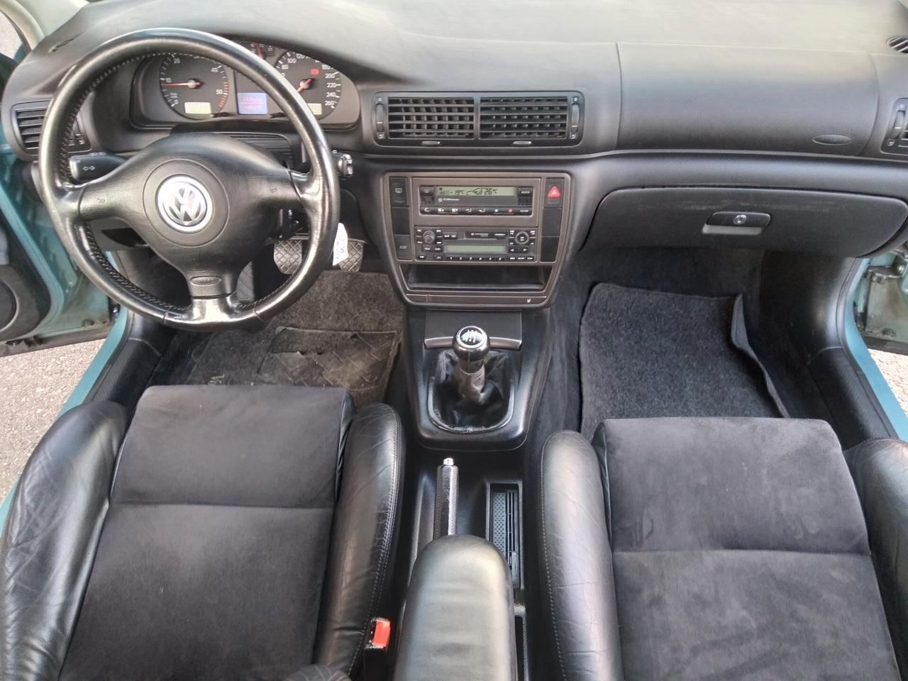 Volkswagen Passat 1.9 TDI/115 CV cat Var. H.line x neopatentati