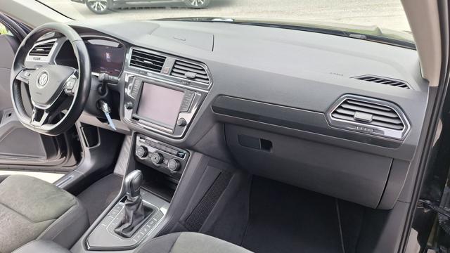 VOLKSWAGEN Tiguan 2.0 TDI SCR DSG Executive BlueMotion N°FH664