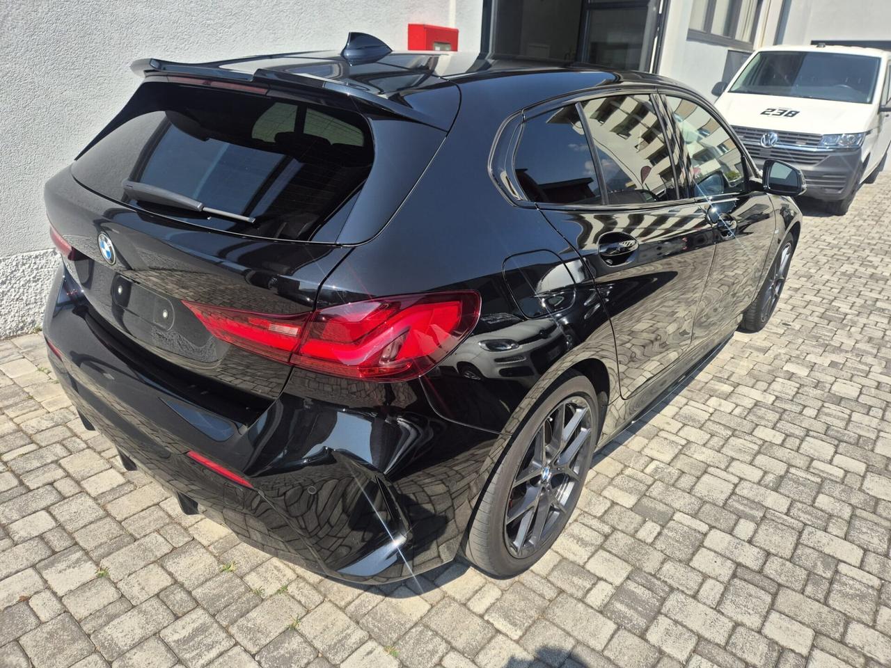 Bmw 118i 136 CV COLORVISION EDITION - CAMBIO AUTOMATICO