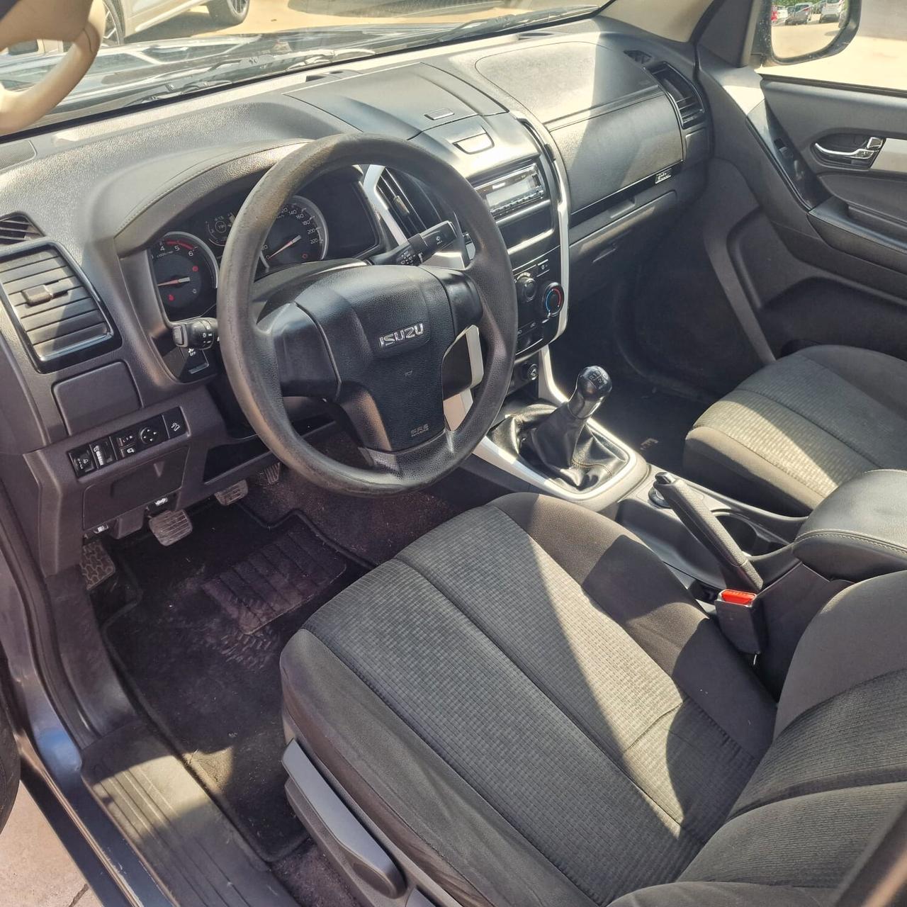 Isuzu D-Max 1.9 Space Cab Planet 4WD A/C UNICO PROPRIETARIO