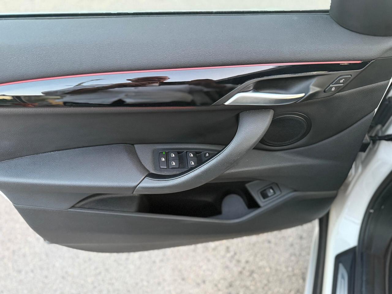 Bmw X1 S-Drive 18d x-Line Plus