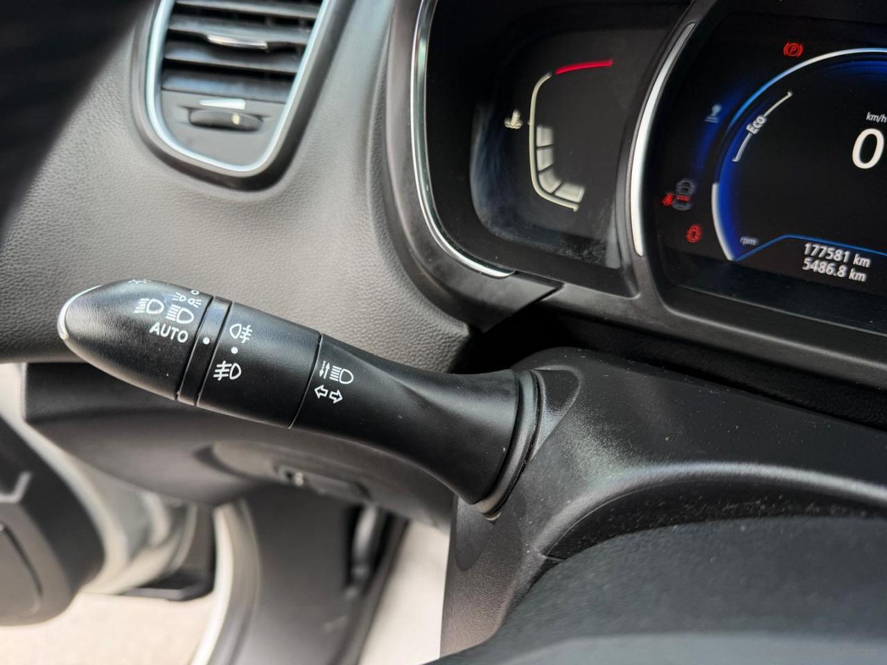 RENAULT Scénic dCi 8V 110 CV Energy Intens IN OTTIME CONDIZIONI!