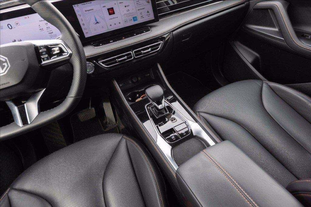 MG HS 1.5 phev Luxury auto del 2025