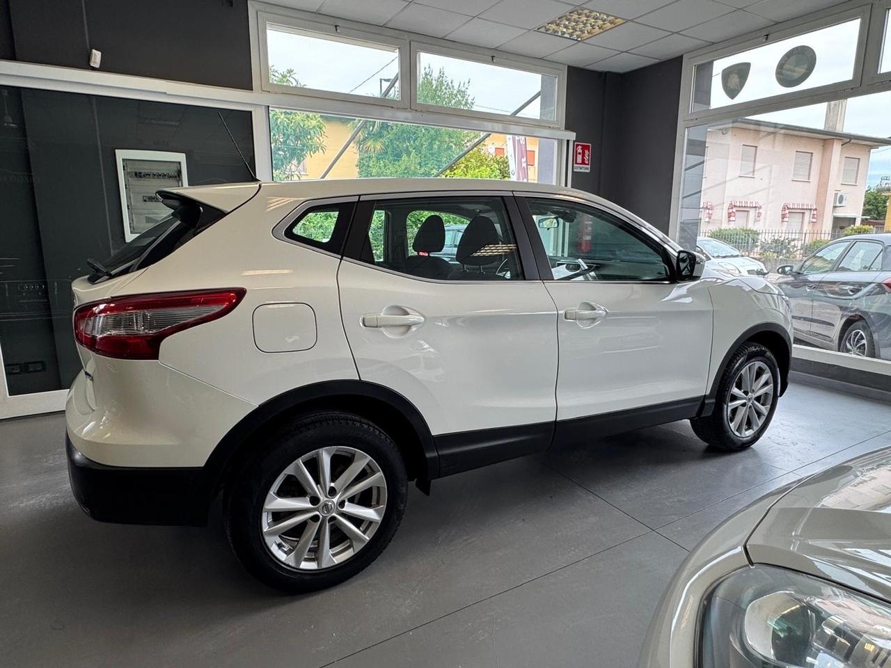Nissan Qashqai 1.5 dCi Visia
