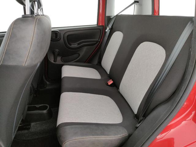FIAT Panda 1.0 FireFly S&S Hybrid Cross Clima Autom