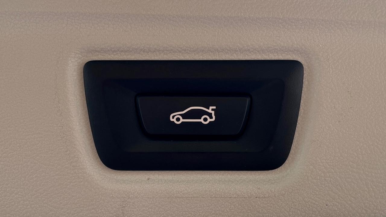 BMW 320D TOURING 2.0 X-DRIVE 48V ADVANTAGE 190CV - FULL LED, VIRTUAL COCKPIT, CARPLAY