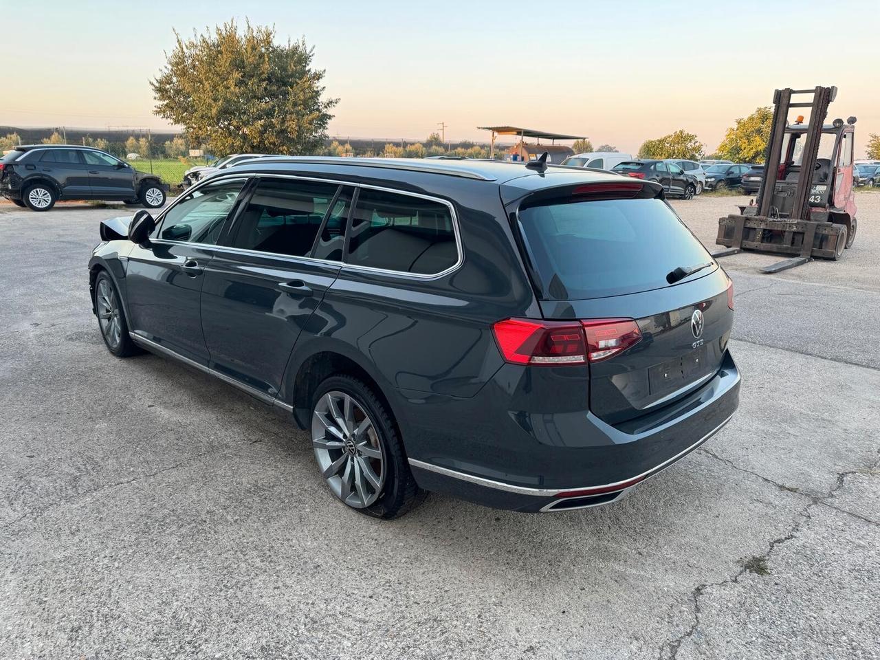 Volkswagen Passat Variant 1.4 phev GTE dsg INCIDENTATA