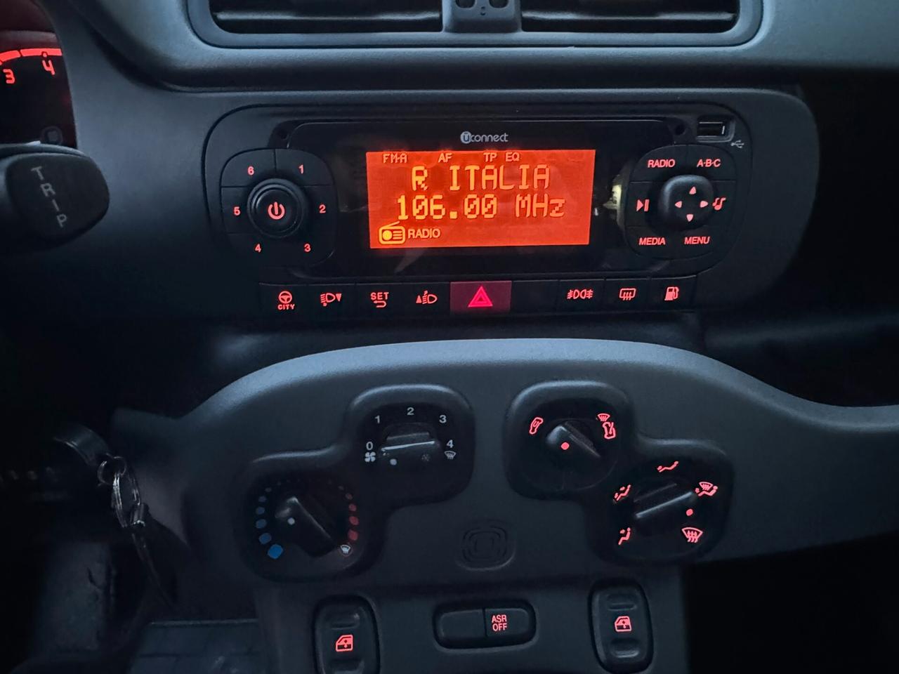 Fiat Panda 1.2 69CV Lounge GPL - Sensori, Cerchi, full