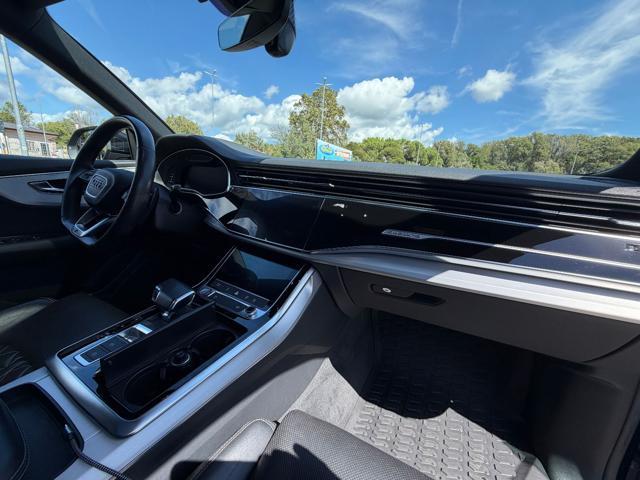 AUDI SQ8 TDI quattro tiptronic