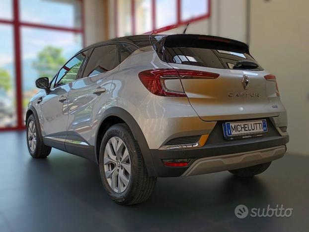 Renault Captur 1.6 E-Tech hybrid Intens 145cv auto