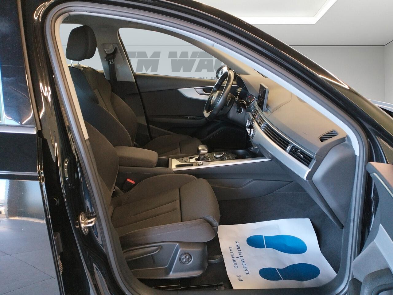 Audi A4 Avant 30 TDI S tronic Business