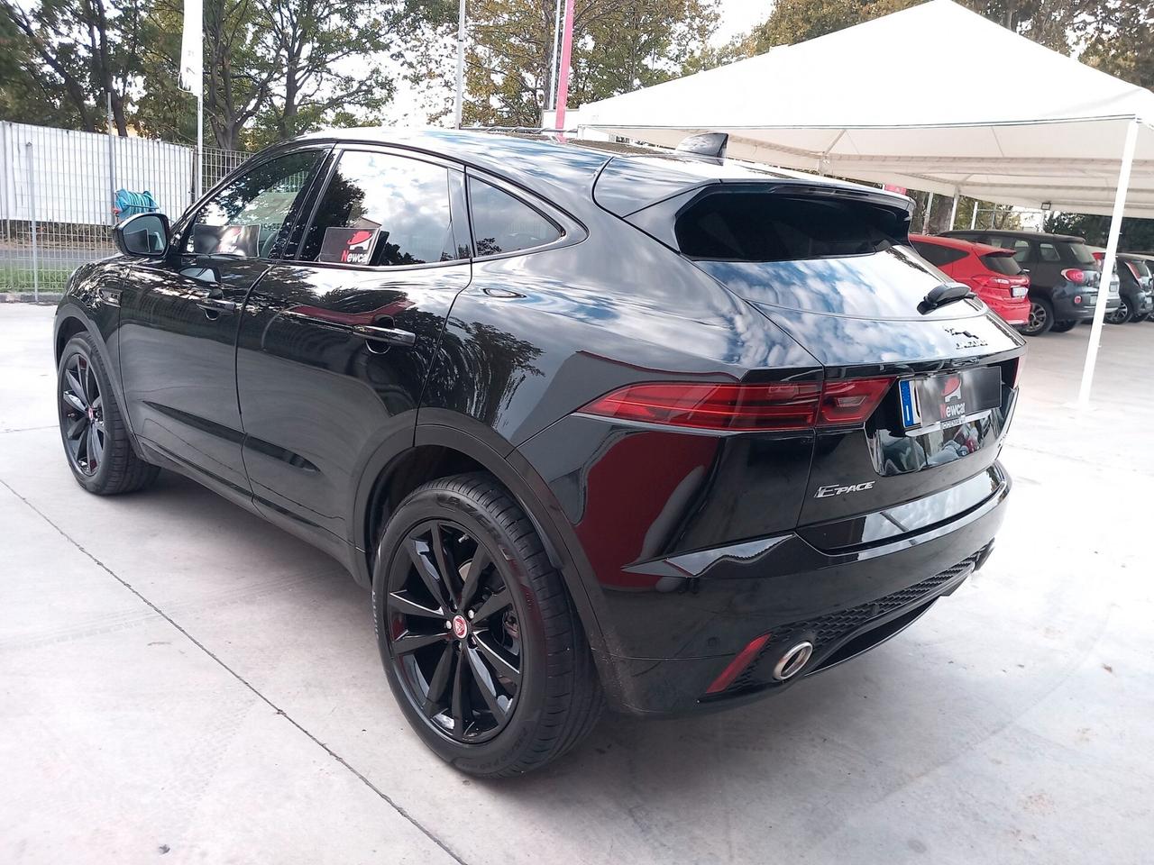 Jaguar E-Pace 2.0D 150 CV R-Dynamic S iva esposta