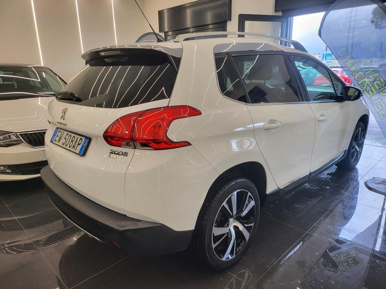 Peugeot 2008 - 2014 1.6 e-HDi 115 CV Allure