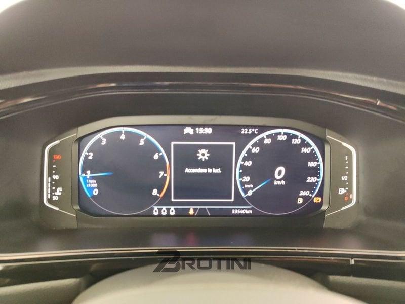 Volkswagen T-Roc T-Roc 1.0 tsi R-Line 110cv